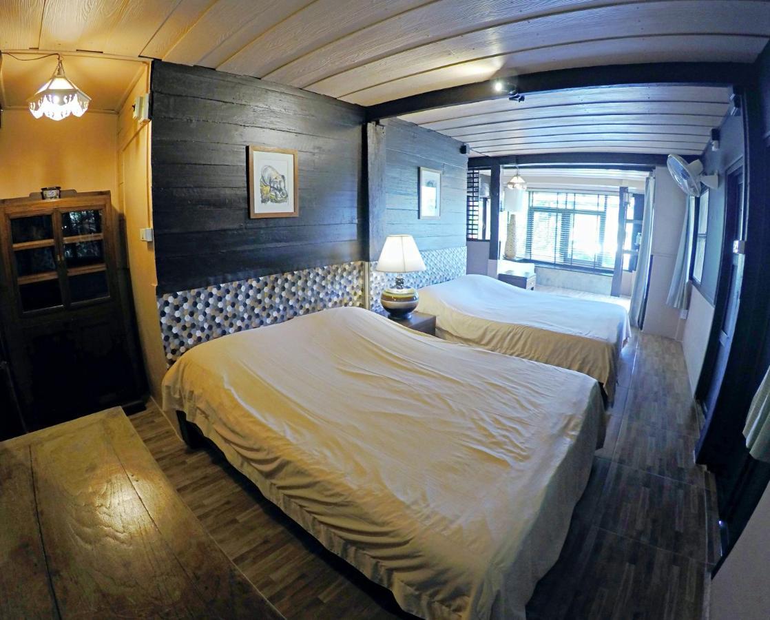 The Riverside Guest House Lampang Kültér fotó