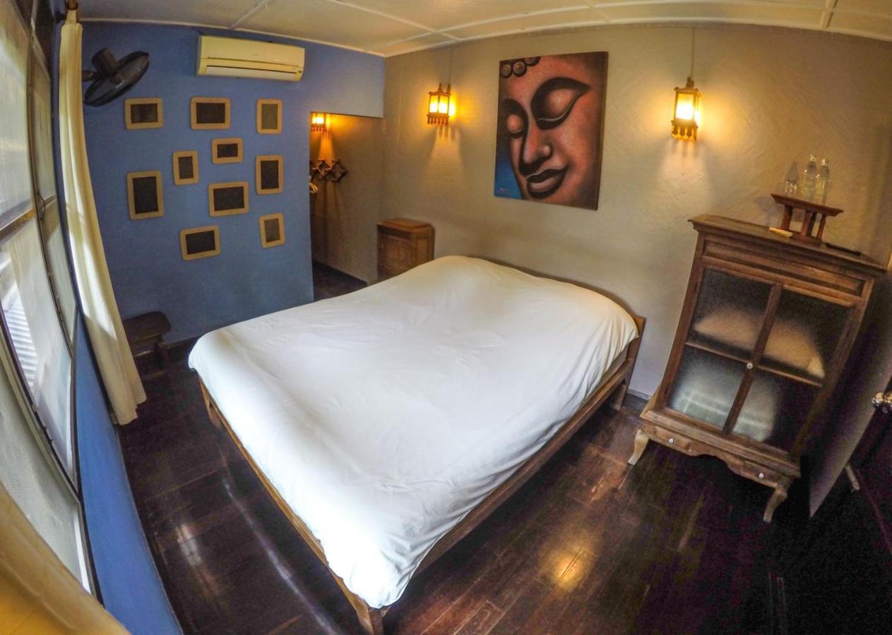 The Riverside Guest House Lampang Kültér fotó