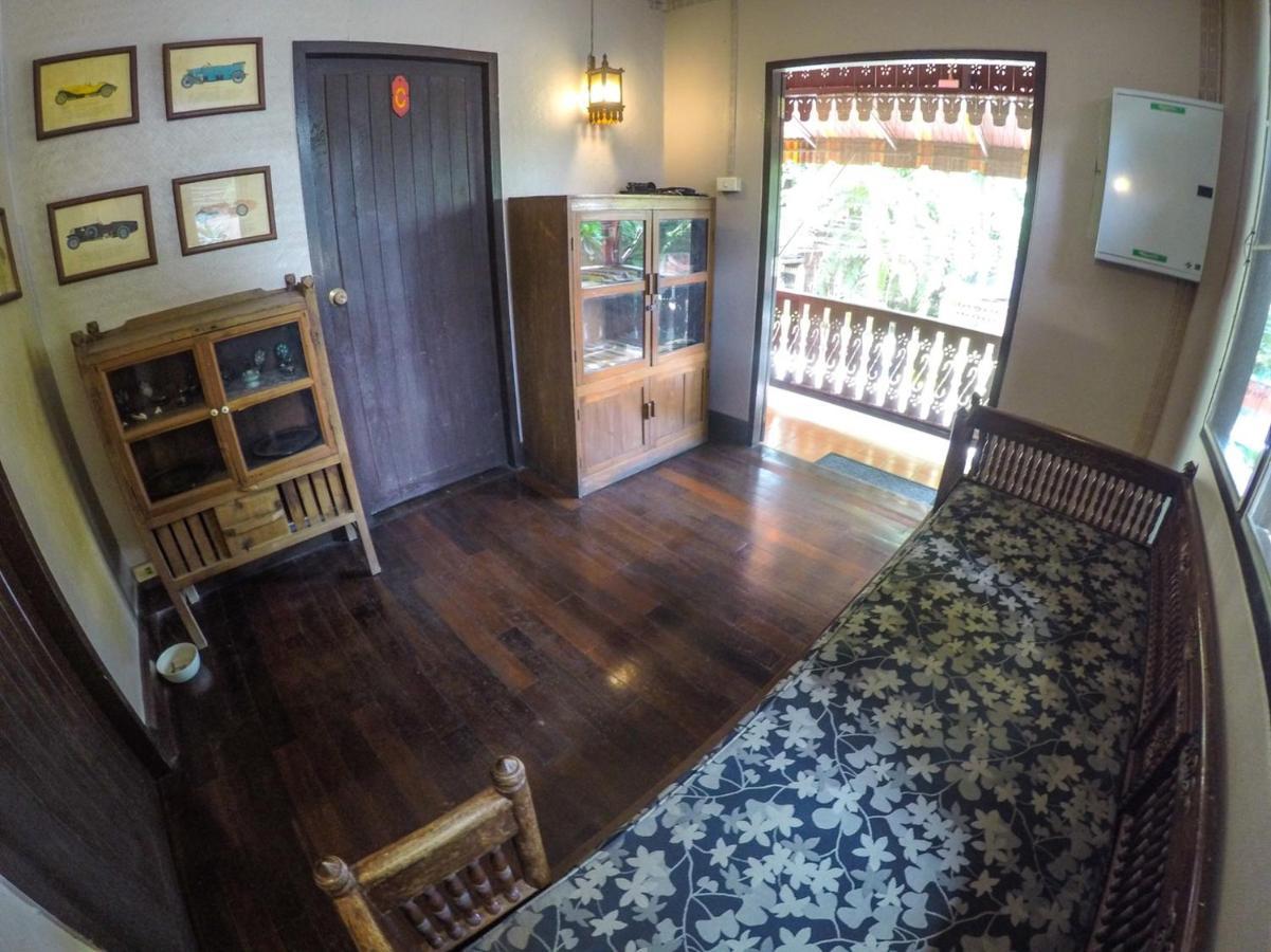 The Riverside Guest House Lampang Kültér fotó